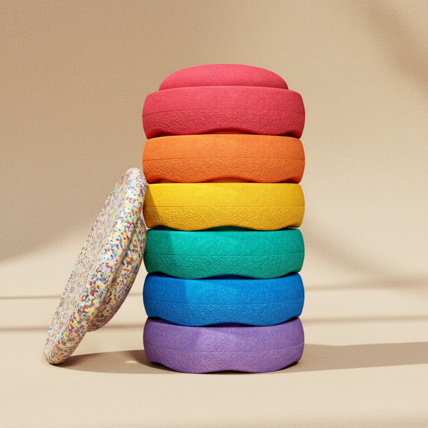 Balance Board + Set de piedras apilables Rainbow Classic – Set de movimiento para niños | Stapelstein