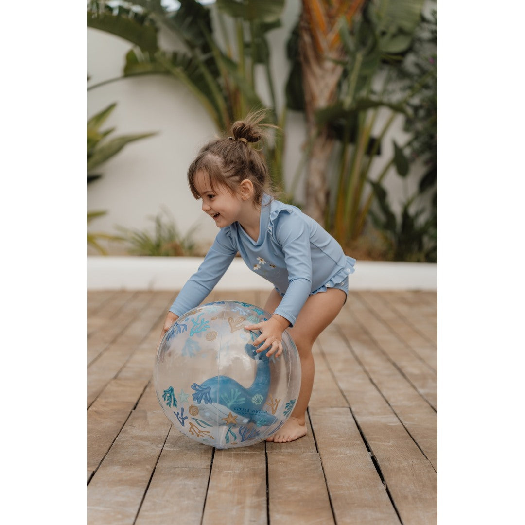 Blauer Little Dutch Strandball 35 cm mit Wal als 3D-Element