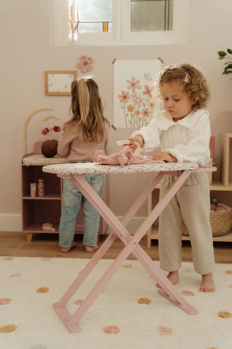 Houten strijkplank met strijkijzer | Little Dutch