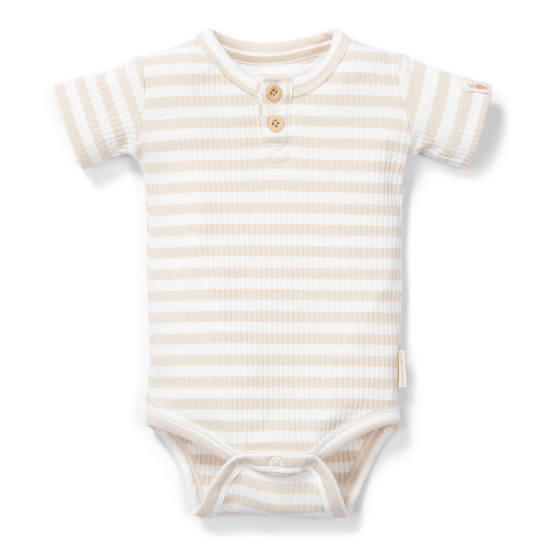 Little Dutch Kurzarmbody Stripe Sand/White – Vorderansicht mit Knöpfen