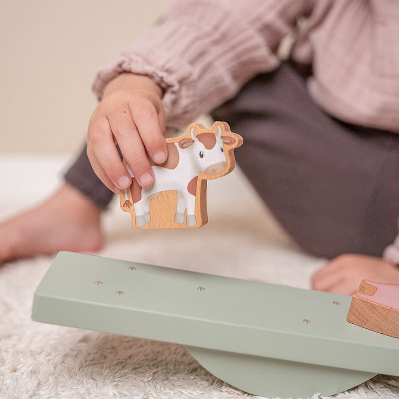 Little Dutch Little Farm Balancierspiel – weiteres Produktbild des Gleichgewichtsspiels für Hand-Auge-Koordination und Feinmotorik