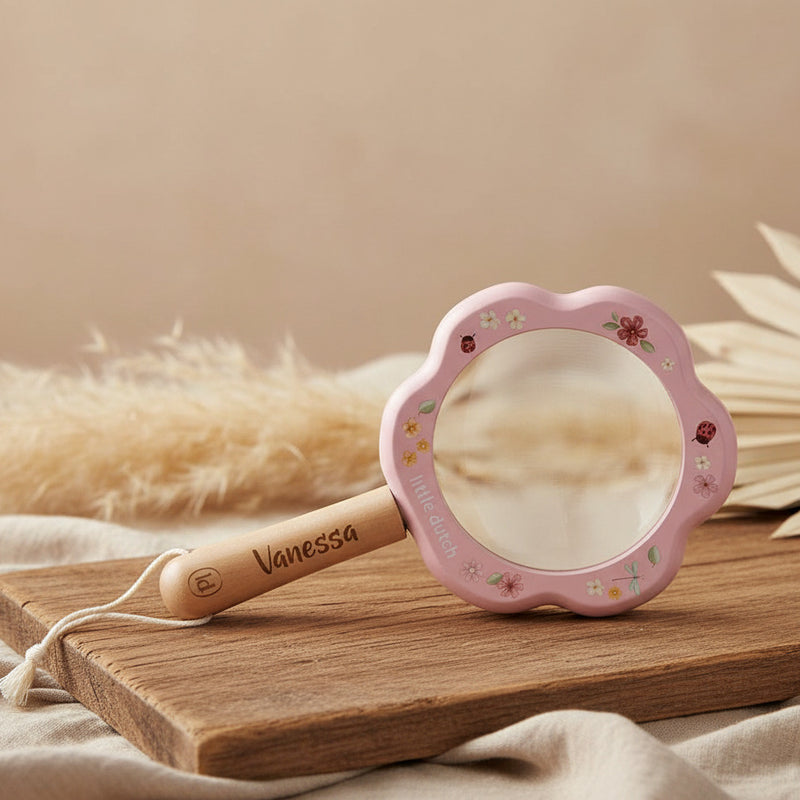 Little Dutch Kinderlupe Fairy Garden in Pink mit Holzrahmen und Kordel