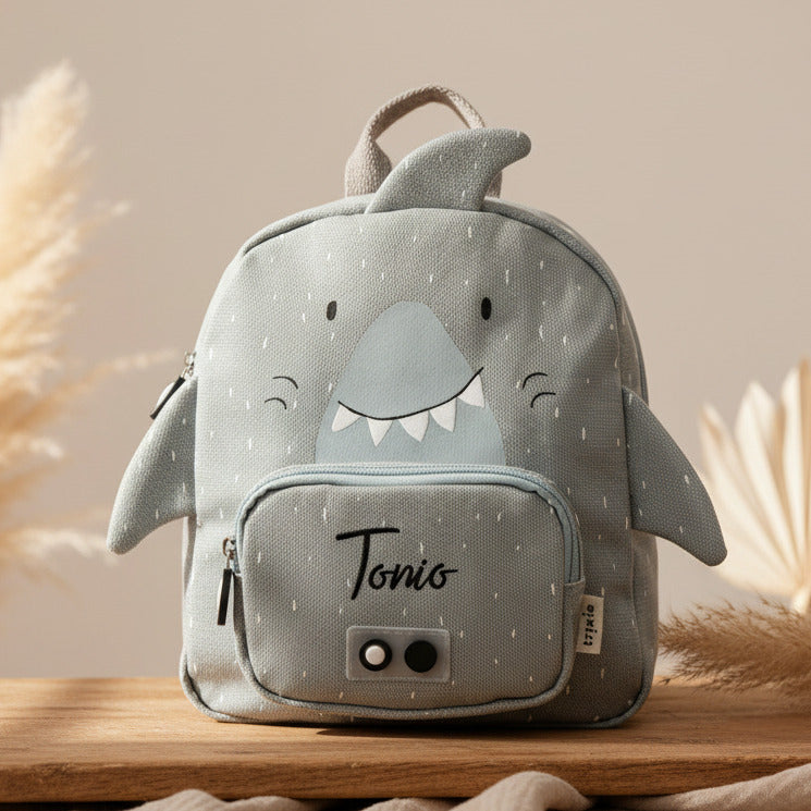 Personalisierter Trixie Kinder-Rucksack Herr Hai in Blau mit Name – Rucksack für Kita und Ausflüge ab 3 Jahren