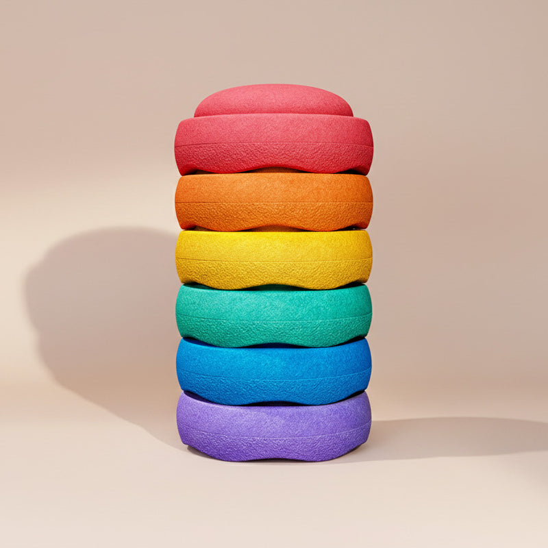 Stapelstein Original Mini Rainbow Classic – farbenfrohes 6er-Set für Bewegung, Balance sowie erste Farb- und Zahlenspiele