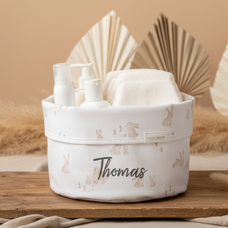 Pflegekörbchen Baby Bunny rund von Little Dutch – Beispiel mit personalisiertem Namen