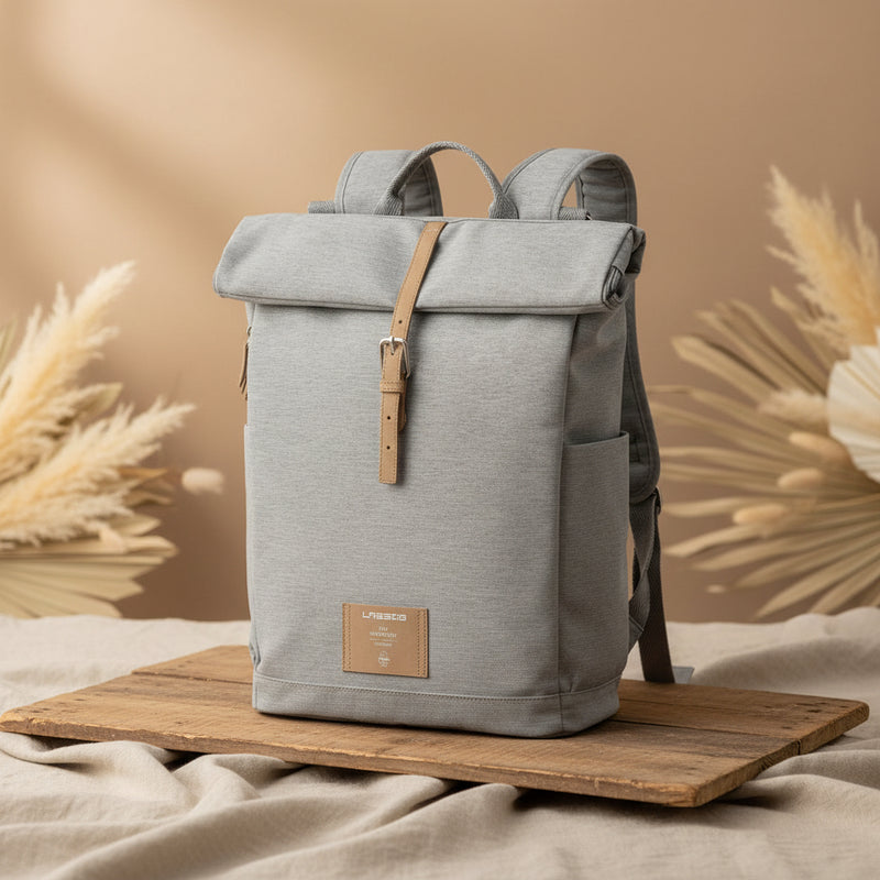 LÄSSIG Rolltop Wickelrucksack Grey Mélange – grauer Wickelrucksack mit flexiblem Rolltop, Magnetverschluss und verstellbaren Schultergurten
