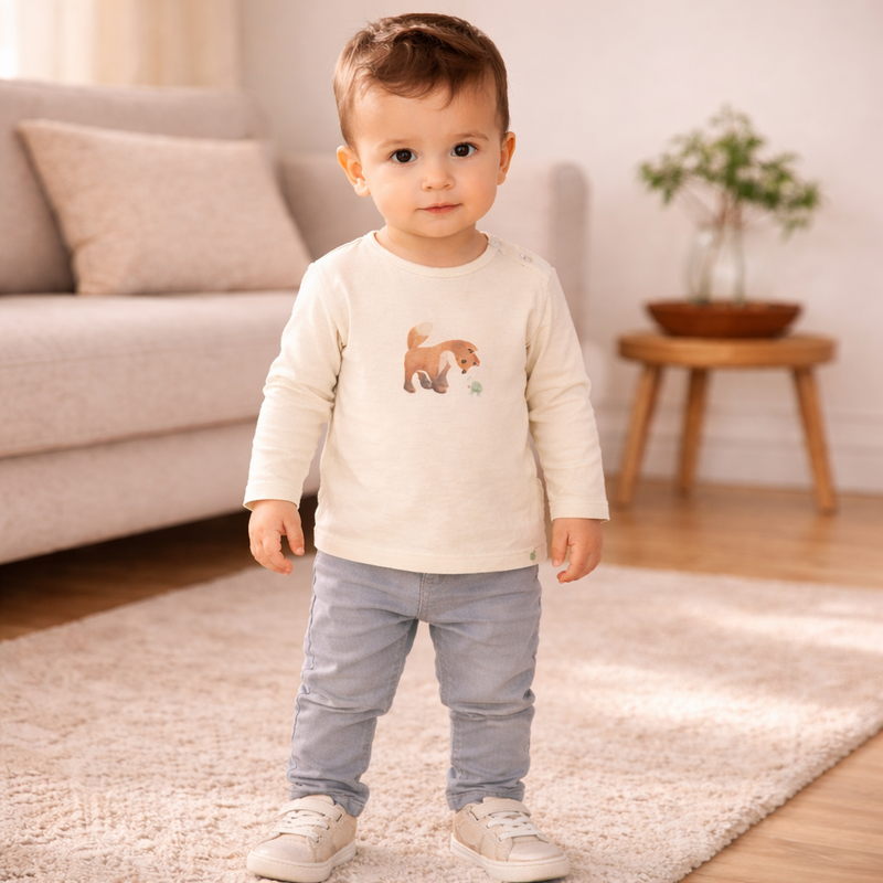 Little Dutch Langarmshirt Sand Melange – Lifestyle-Aufnahme