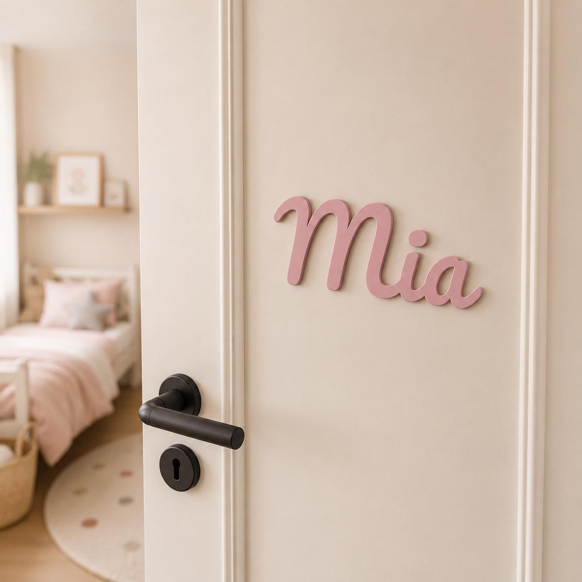 Personalisiertes Türschild in Rosa mit dem Namen Marie – individuelles 3D-Namensschild aus PLA fürs Kinderzimmer