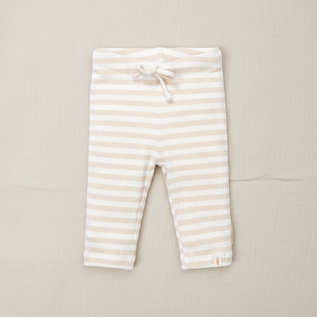 Gestreifte Little Dutch Babyhose aus 95 % Bio-Baumwolle