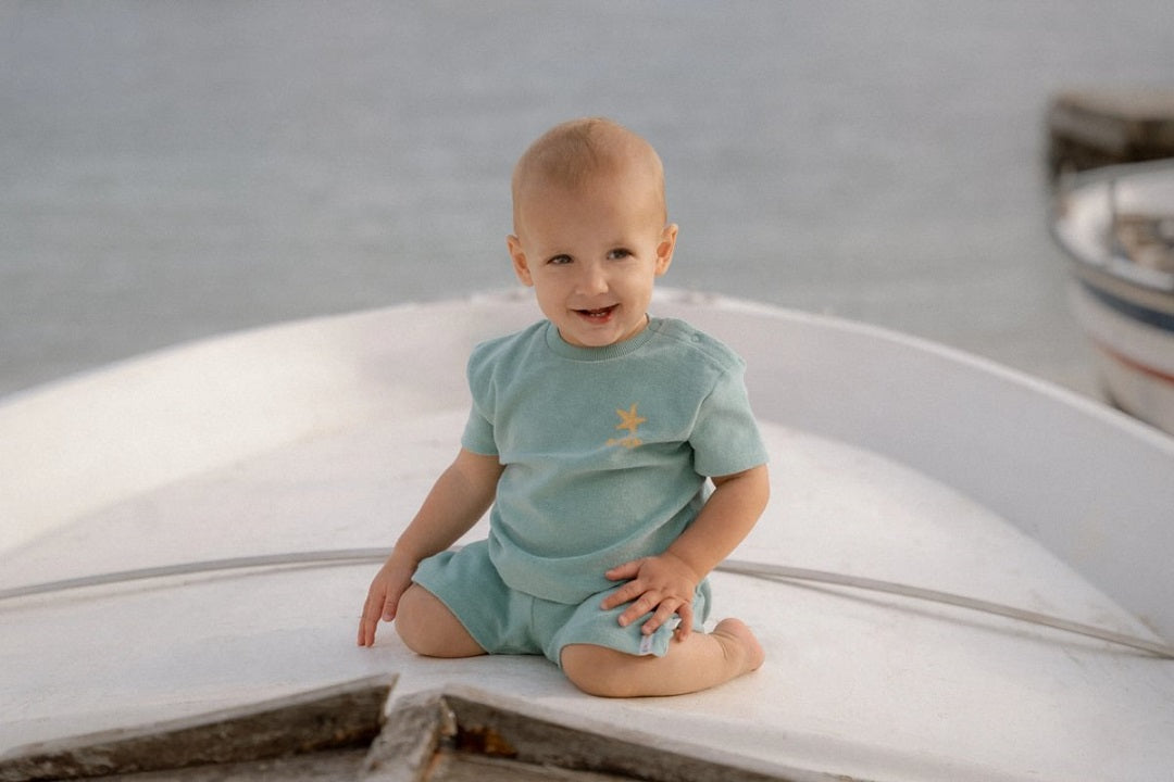 Conjunto de camiseta y pantalones cortos Little Dutch Surf Blue