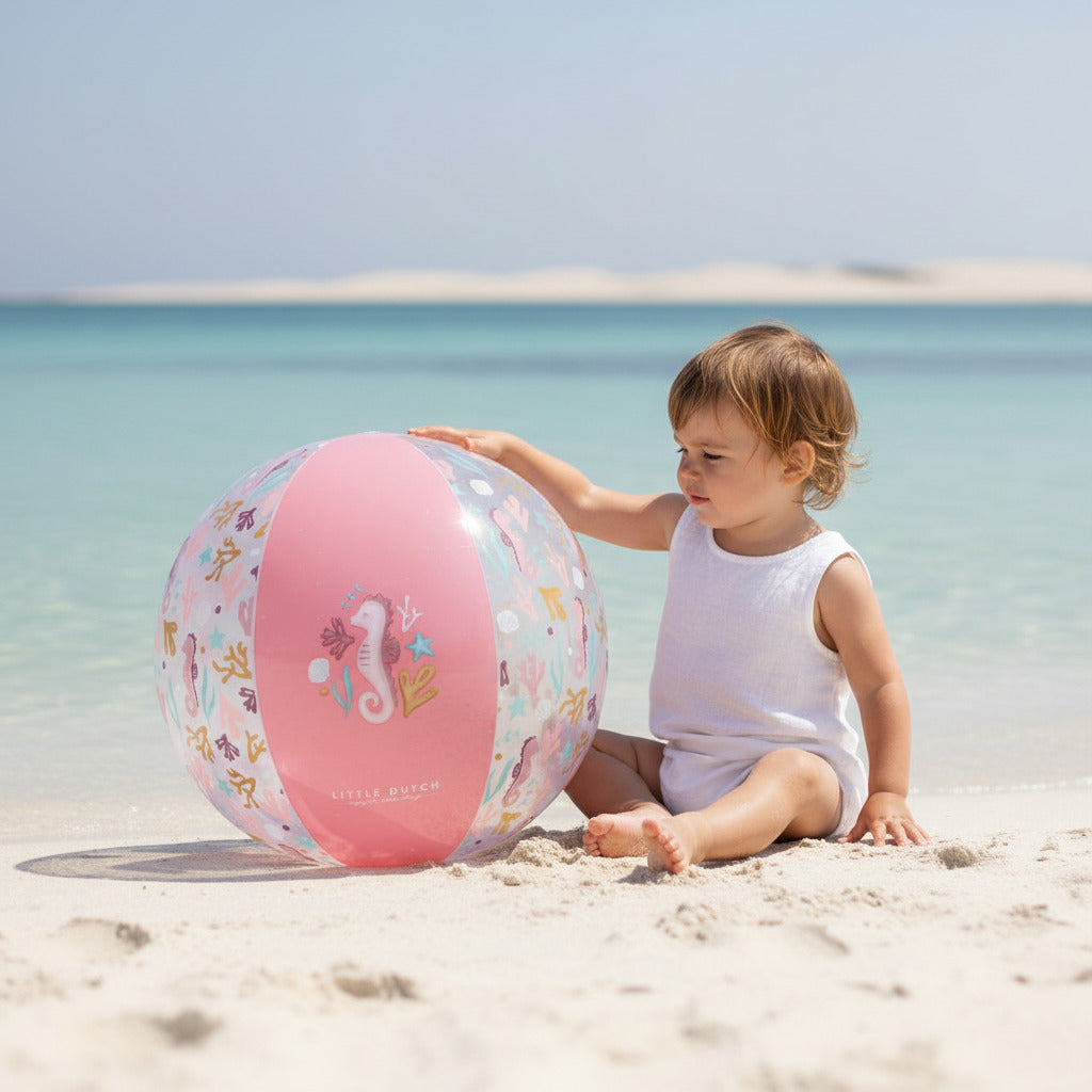 Strandball Ocean Dreams Pink von Little Dutch als leichtes Wasserspielzeug