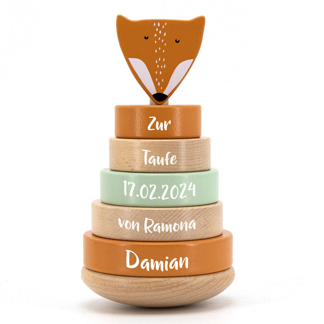 Personalisierter Holz-Stapelturm Herr Fuchs zur Taufe mit Name und Taufdatum
