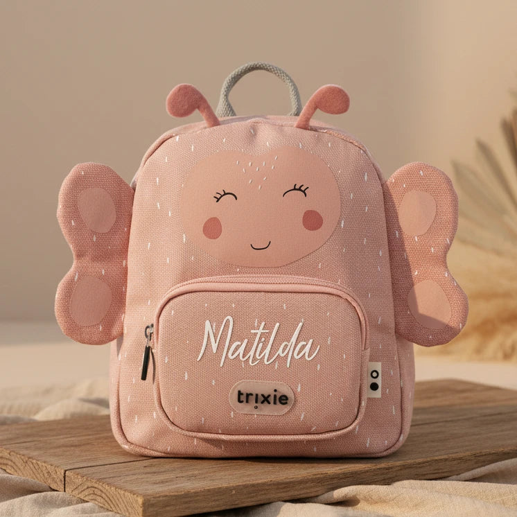 Rosa Kindergartenrucksack mit Schmetterlingsmotiv und aufgedrucktem Namen, personalisierter Kinderrucksack für Kita