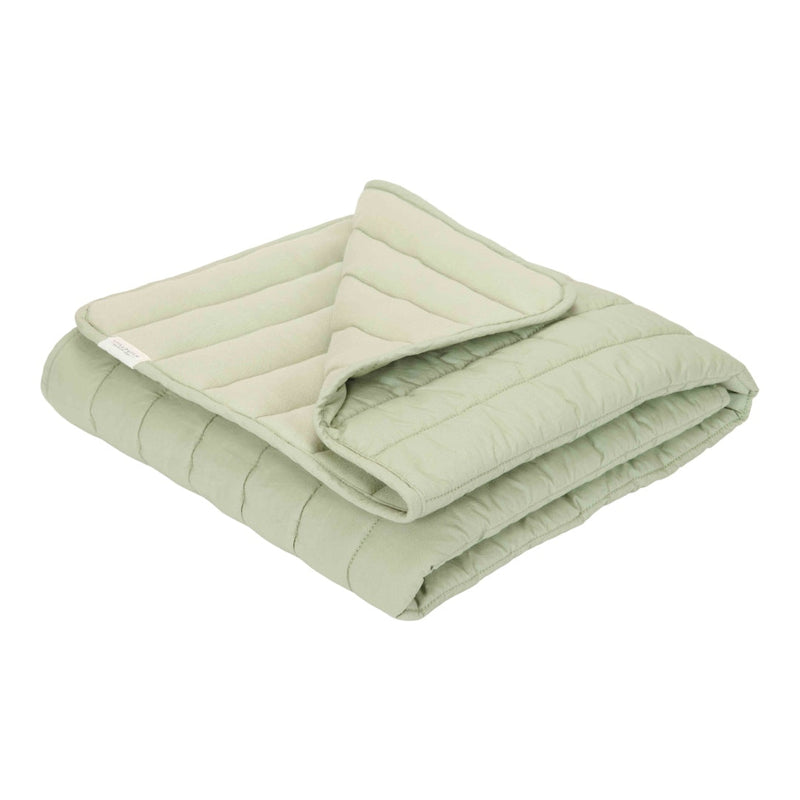 Kinderbettdecke Blueberry Leaves Sage 110 × 140 cm aus Bio-Baumwolle