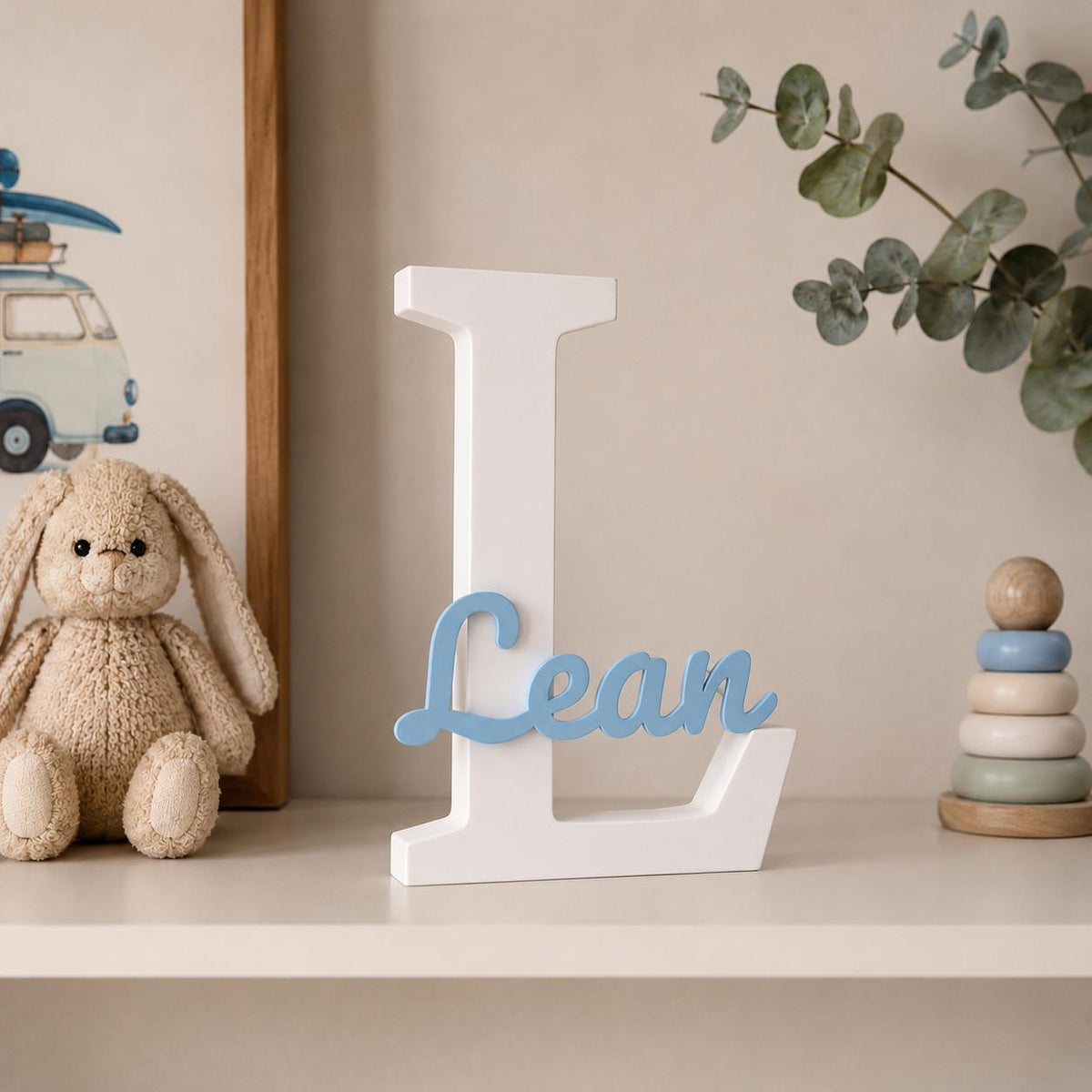 Produktansicht 4: Personalisiertes Namensschild mit weißem Buchstaben & Name in Wunschfarbe