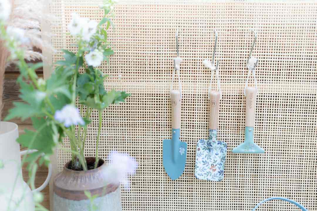 Gartenwerkzeug-Set Forest Friends für Kinder mit zwei Schaufeln und Harke
