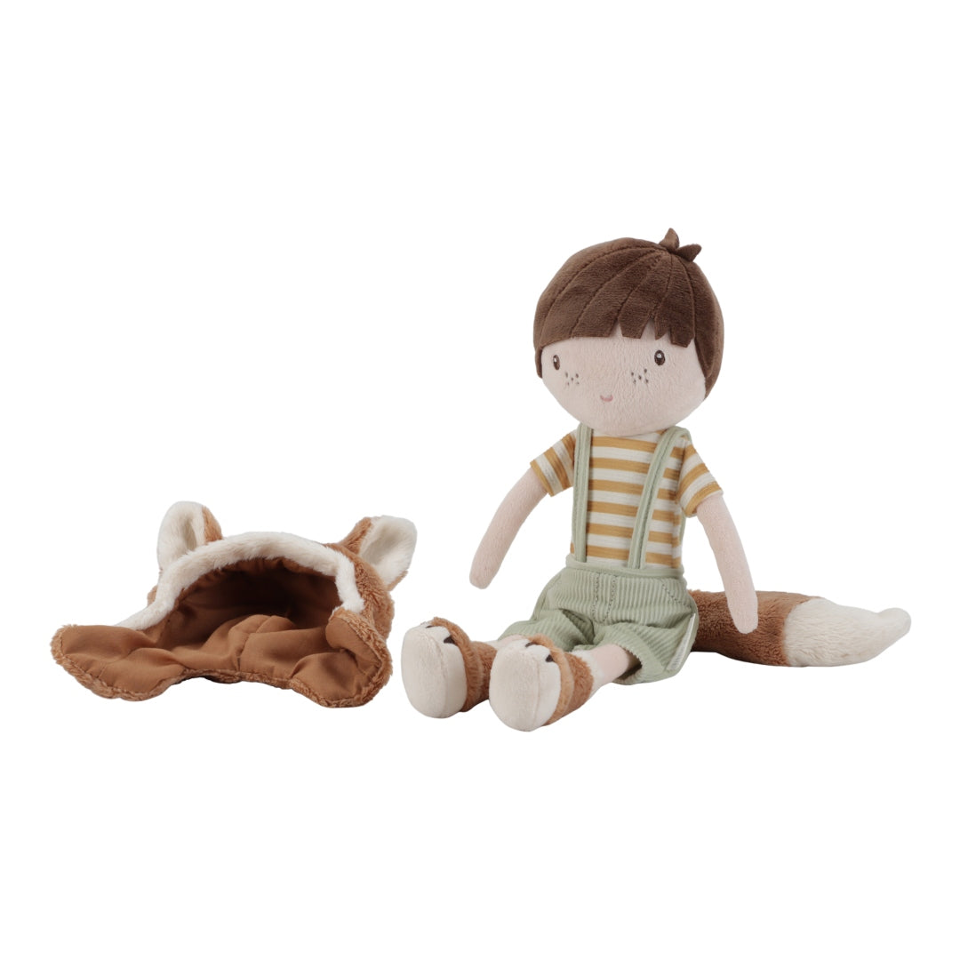 Little Dutch Forest Friend Sam Kuschelpuppe – Detailansicht der 35 cm Plüschpuppe im Fuchskostüm aus der Forest Friends Kollektion