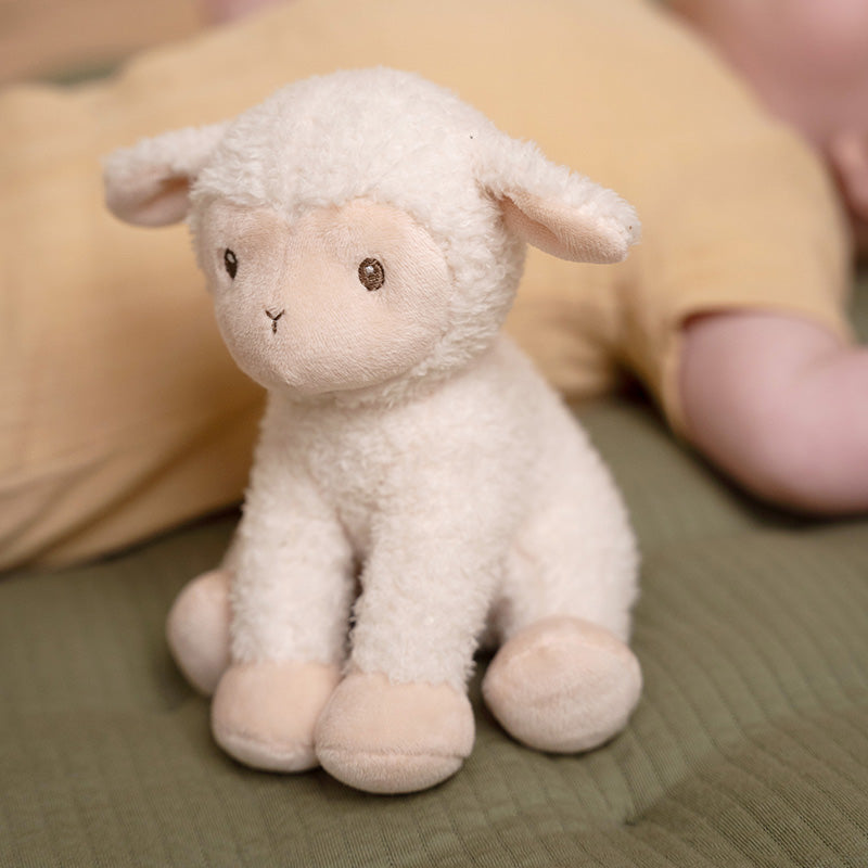Little Dutch Kuscheltier Schaf Little Farm 17 cm – weiches Schaf aus Polyester zum Kuscheln und Spielen für Babys ab Geburt