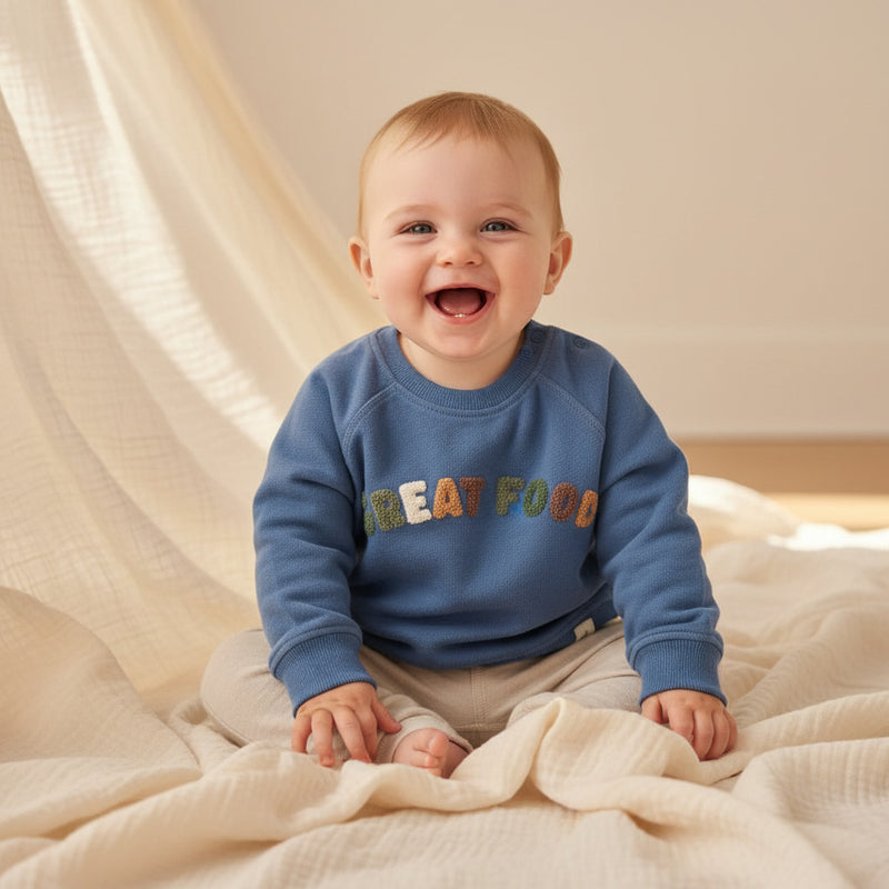 Little Dutch Pullover Dark Blue aus der Little Farm Kollektion in Dunkelblau