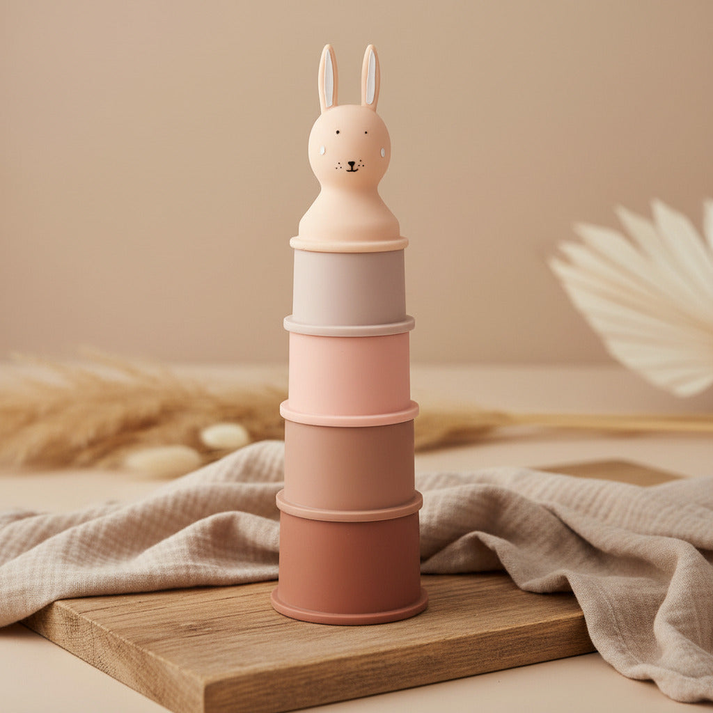 Trixie Stapelbecher Frau Hase 5-teilig