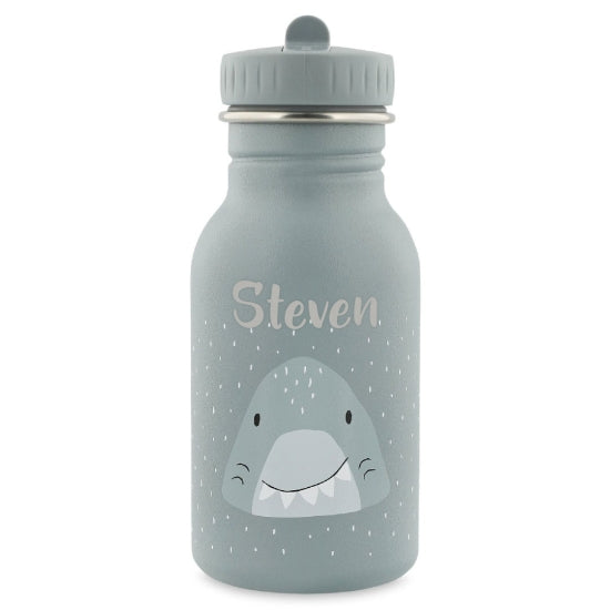 Personalisierbare Trixie Trinkflasche Herr Hai 350 ml in Blau mit Gravur – Edelstahl-Kinderflasche mit Haimotiv und Tragekordel