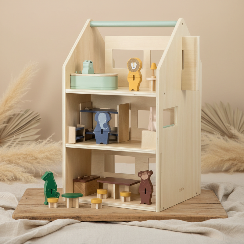 Trixie Holz-Spielhaus mit Zubehör – dreistöckiges Spielhaus mit sechs Tierfiguren und 13 Zubehörteilen für Kinder ab 3 Jahren
